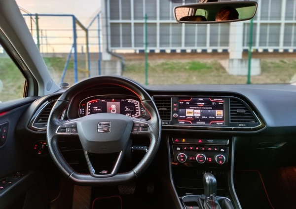 Seat Leon cena 67950 przebieg: 145630, rok produkcji 2019 z Łuków małe 631